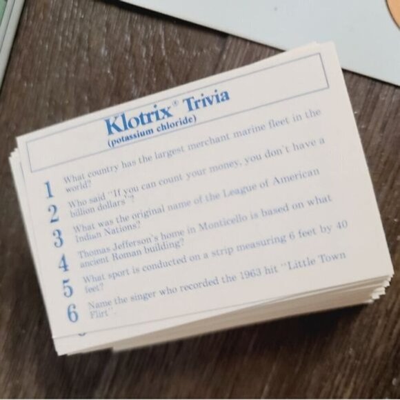 Vintage 80s Klotrix (Potassium Chloride ) Trivia Game Mead Johnson - Picture 10 of 15